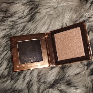 Desi x Katy highlighter